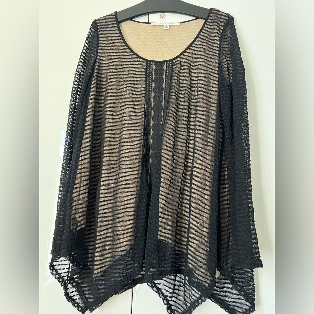 Max Studio long-sleeve black lace blouse tunic size M
